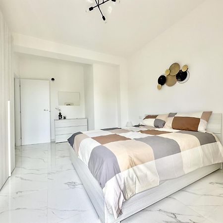 Appartamento Casa La Rosa Lesa Esterno foto